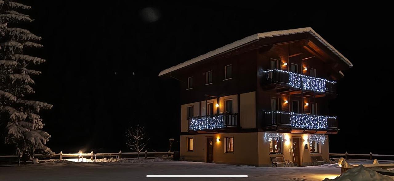 Villa Americana Chambres D'Hotes Champoluc Eksteriør bilde