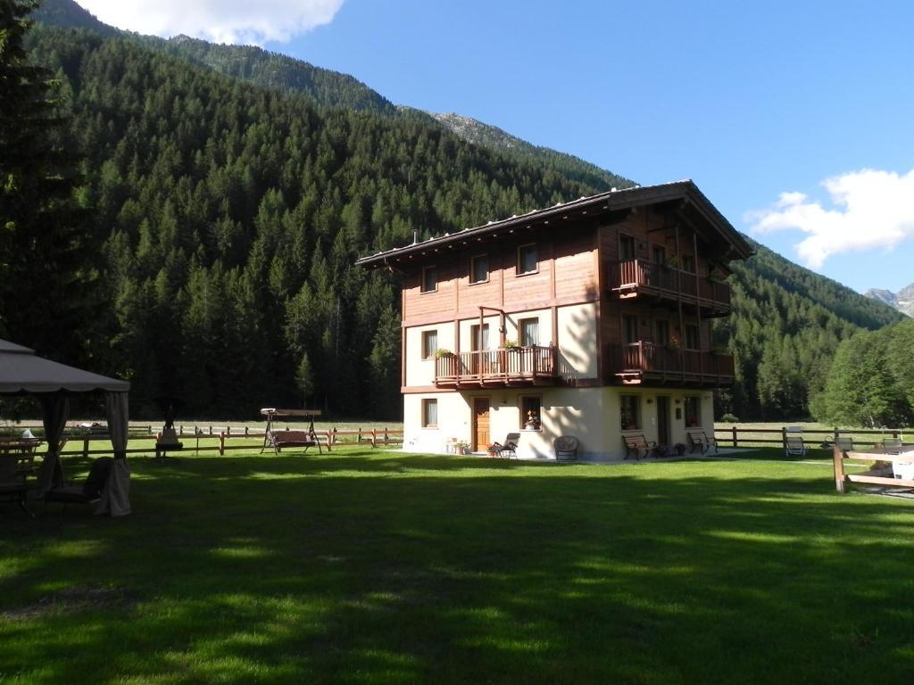 Villa Americana Chambres D'Hotes Champoluc Eksteriør bilde