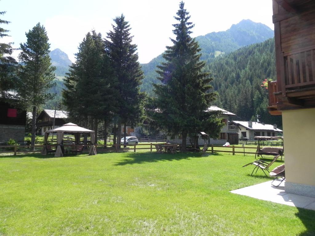 Villa Americana Chambres D'Hotes Champoluc Eksteriør bilde