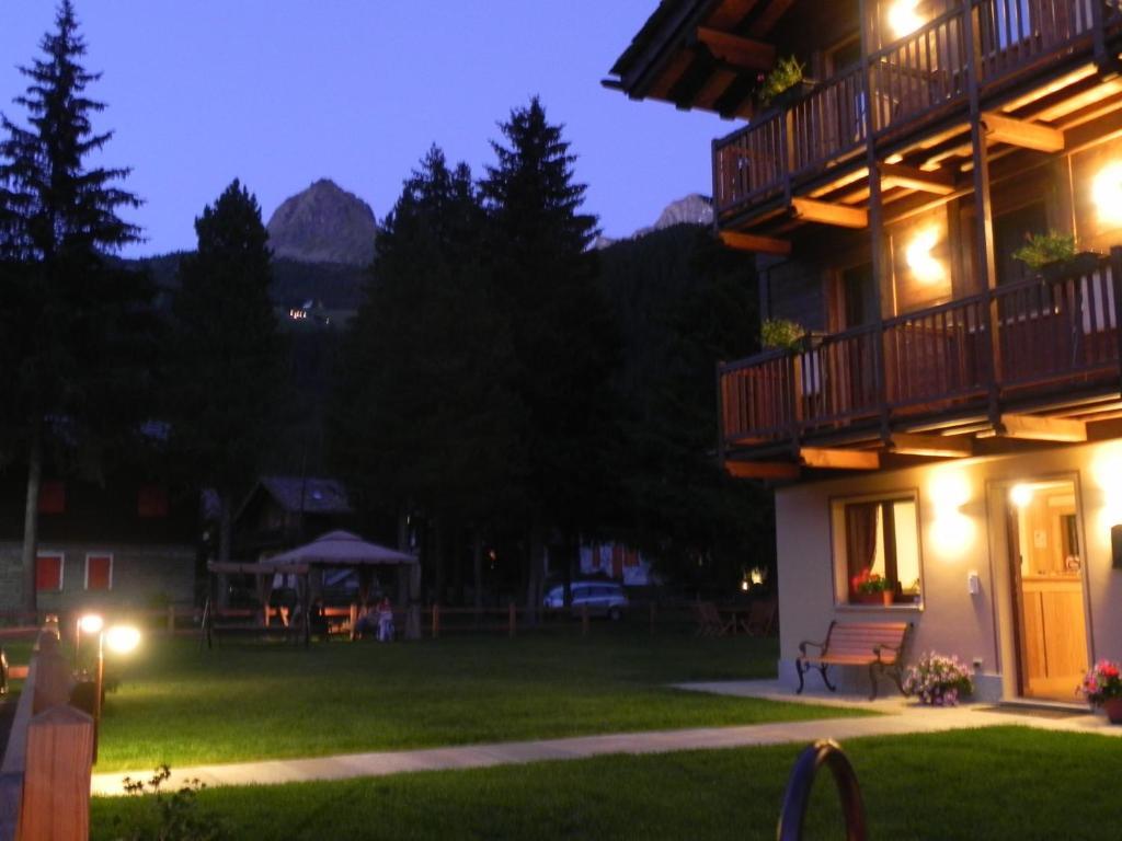 Villa Americana Chambres D'Hotes Champoluc Eksteriør bilde
